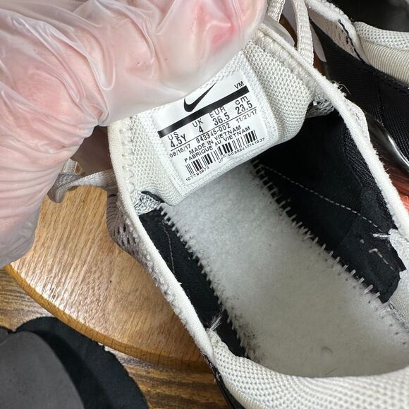 Nike Air Max 270 Light Bone Hot Punch Women's Size 6 Shoes Sneakers 943345-002 - Picture 2 of 9